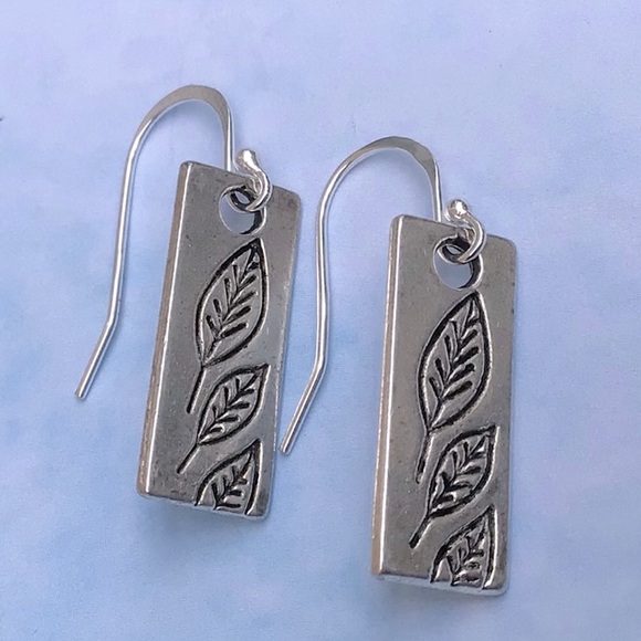 Sterling Silver Sundance charm Earrings - Picture 4 of 12